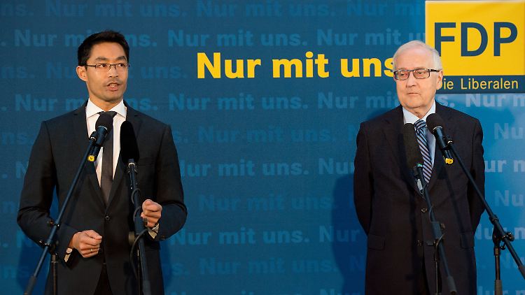 "Nur mit uns": Rösler und Brüderle hoffen auf einen "Weckruf".