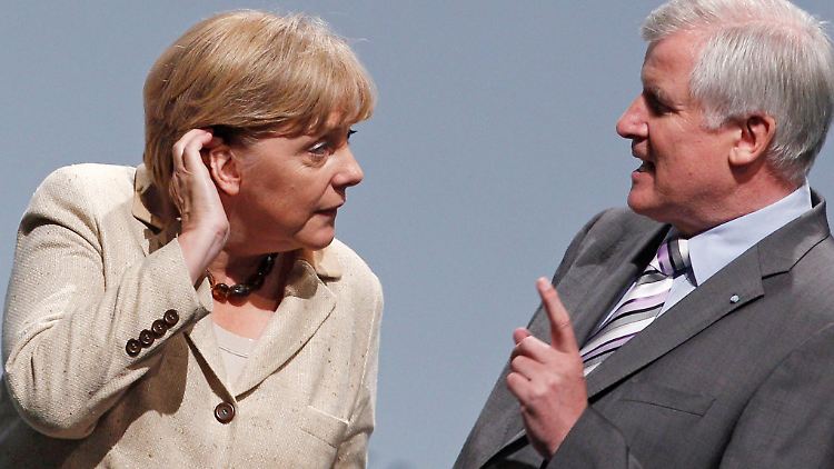 SeehoferMerkel.jpg