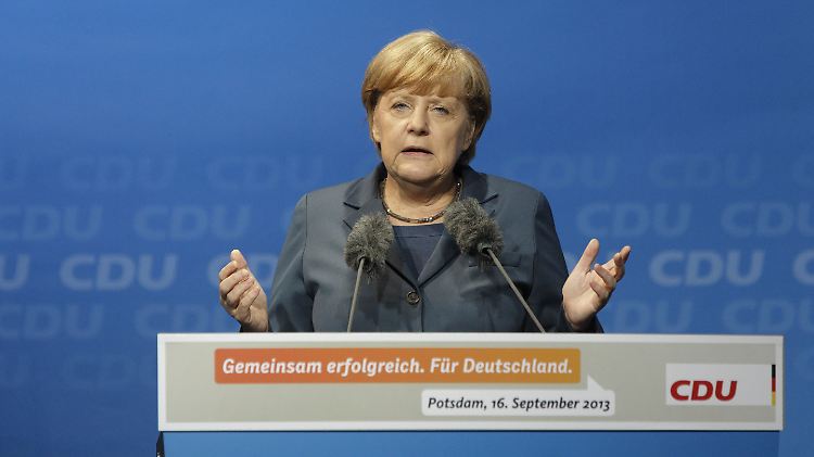 "Unsere Politik möchte mit Ihnen gemeinsam dieses Land lebenswert und stark machen."