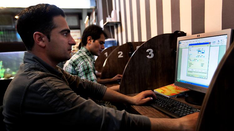 Facebook in iranischen Internetcafes? Normalerweise Fehlanzeige!