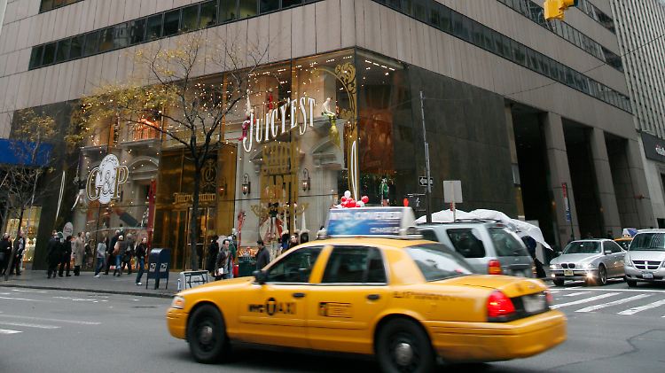 Die Mieteinnahmen aus dem Piaget-Gebäude landen angeblich schnurstracks beim iranischen Staat.