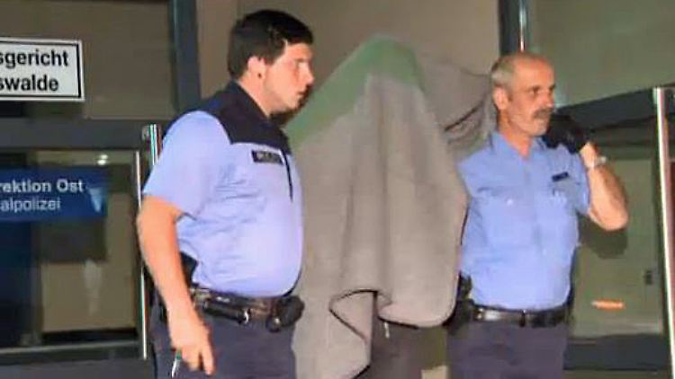 Maskenmann Festnahme.JPG