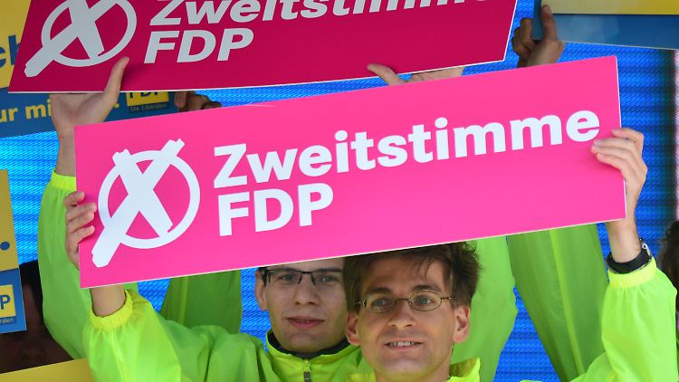 Die FDP wünscht sich Zweitstimmen - auch von CDU-Anhängern.