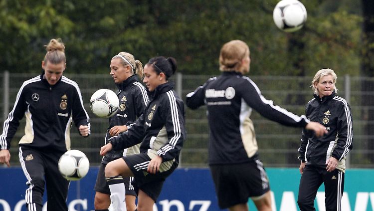 Silvia Neid will ab September 2016 nicht mehr deutsche Bundestrainerin sein.