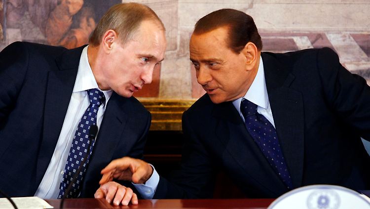 Sie kennen, mögen und verteidigen sich: Putin und Berlusconi.