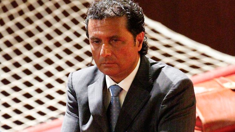 Schettino muss sich vor Gericht verantworten. Sein Ruf ist ohnehin ruiniert.