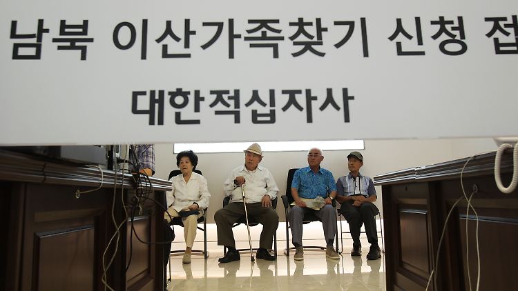 Südkoreaner warten im August auf eine Mitteilung, ob sie ihre Verwandten in Nordkorea treffen dürfen.