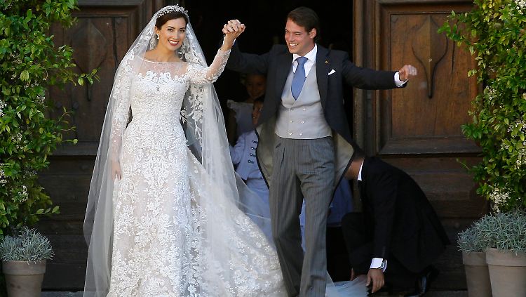 Das Paar hat bereits am 17.09.2013 standesamtlich geheiratet.