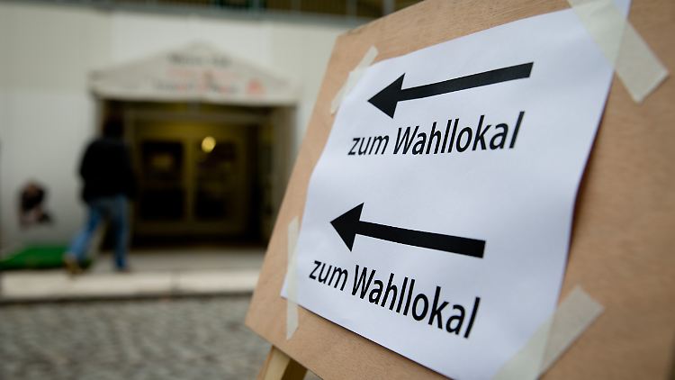 Börsianer schauen nach vorn: Nach dem Wahlsonntag fängt wieder das Zittern um das Anleihekaufprogramm der Fed an.