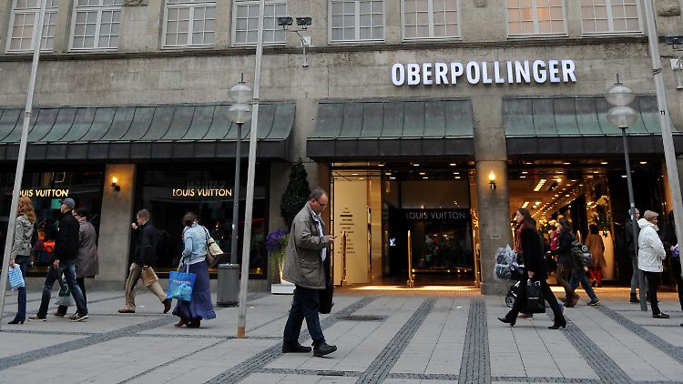 Das Kaufhaus Oberpollinger in der Neuhauser Straße in München.