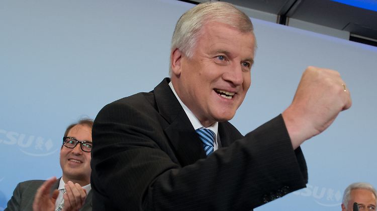 Horst Seehofer fühlt sich oben auf.