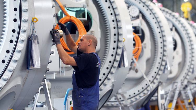 Die Industrie schwächelt etwas - wächst aber weiter.