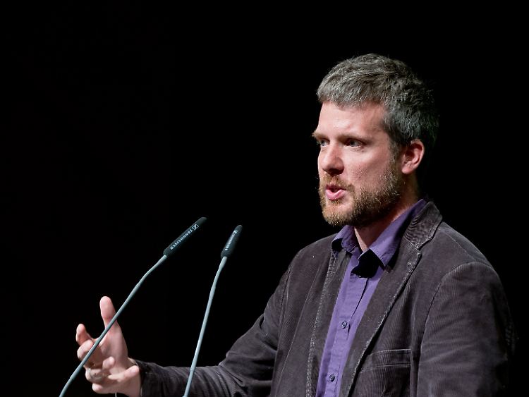 Der Realo Dieter Janecek sagt: "Natürlich werden wir darüber zu reden haben, wer das Steuerkonzept im Wahlkampf besonders nach vorne gestellt hat."