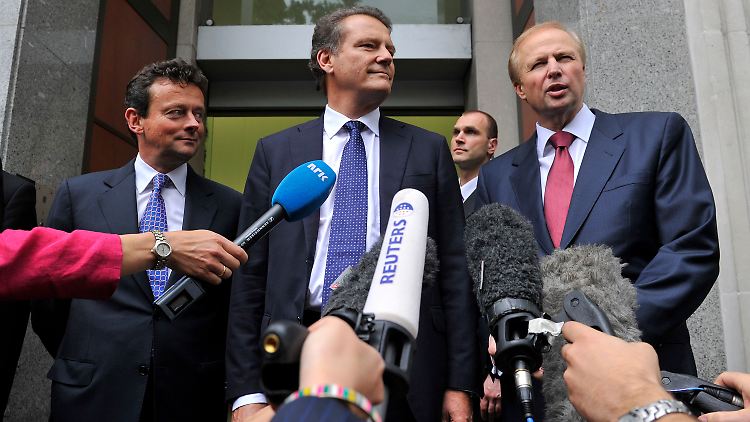 Tony Hayward, Aufsichtsratschef Carl-Henric Svanberg und Robert Dudley (v.l.)
