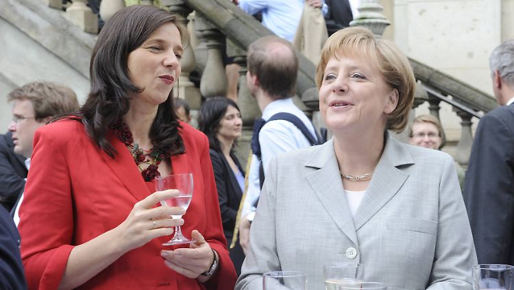 Katrin Göring-Eckardt und Angela Merkel werden sich in Sondierungsgesprächen womöglich bald gegenübersitzen.