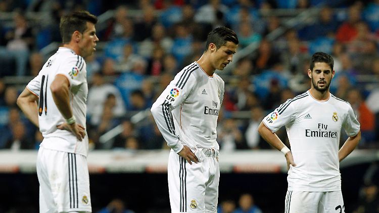 So sehen 220 Millionen Euro Ratlosigkeit aus: Bale, Ronaldo, Isco (von links).