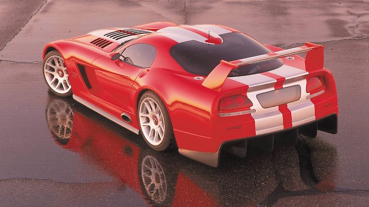 Wer sich ein Modell mit Sidepipes zulegen möchte, der sollte auf Rost an den Aluminium-Schwellern achten.