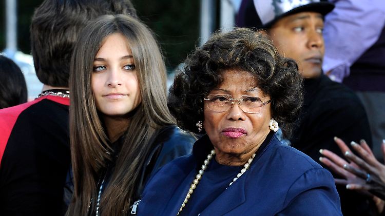 Michael Jacksons Tochter Paris und seine Mutter Katherine erhalten kein Geld von der Konzertagentur.