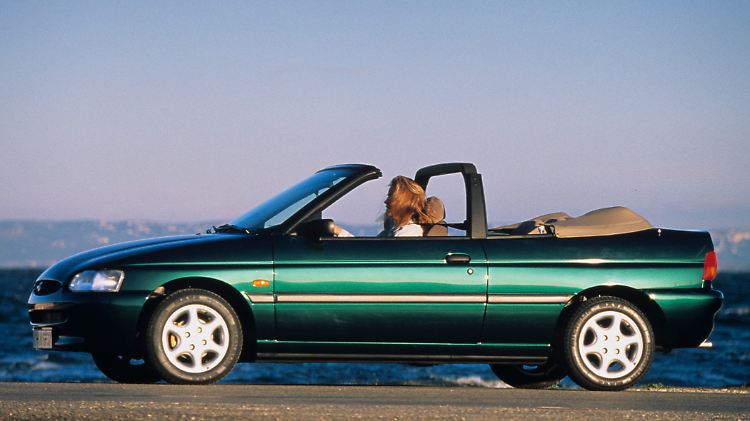 Der Escort wurde auch als Cabrio Flair produziert (Modell von 1995).