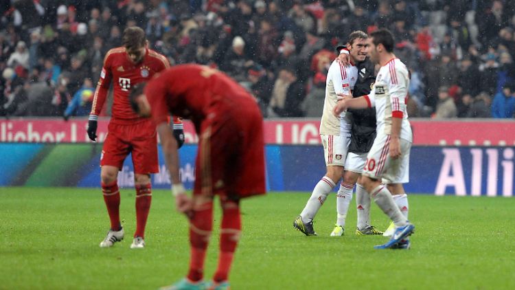 Kaum zu glauben, aber die Bayern verloren tatsächlich am 28. Oktober des vergangenen Jahres im eigenen Stadion gegen Bayer Leverkusen. Hier ein Beweisbild.