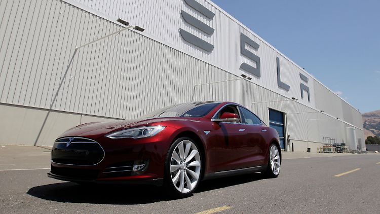 Die Branche gibt sich trotz "Teslas Alptraum" entspannt.