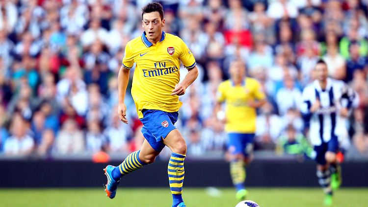 Mesut Özil geht beim FC Arsenal zum ersten Mal nicht als Sieger vom Platz. 