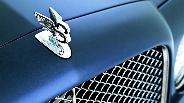 Auch Luxus-Marken wie Bentley haben mit eigenwilligen Rückrufaktionen zu kämpfen.