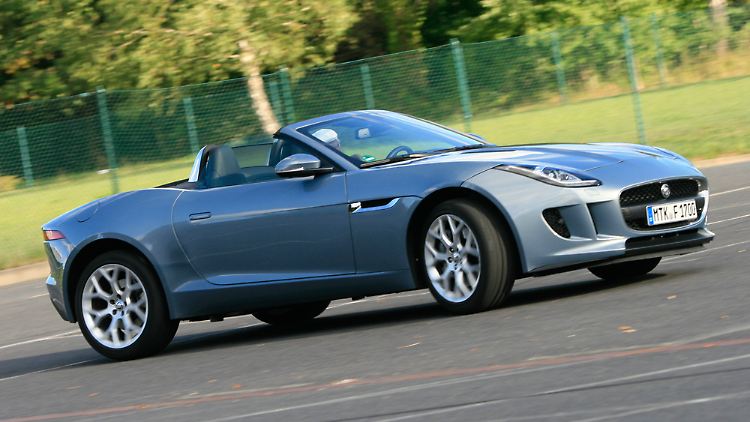 Der Jaguar F-Type kann für Alarm sorgen: Schon das Einstiegsmodell hat einen 340 PS starken V6-Motor.