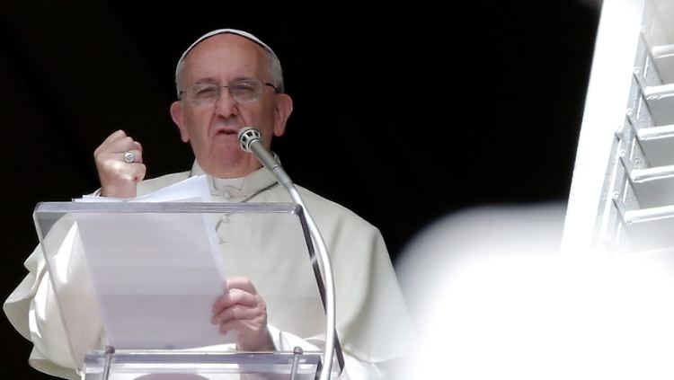 Papst Franziskus sorgt mit deutlichen Worten für frischen Wind in den angestaubten Gemächern der Katholischen Kirche.
