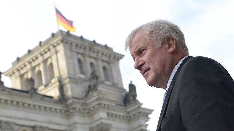 Horst Seehofer profiliert sich in diesen Tagen gekonnt als Strippenzieher hinter dem Koalitionsgeplänkel.