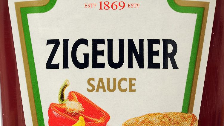 Die Hersteller der Saucen betonen ihre lange Tradition in Deutschland und den damit verbundenen Wiedererkennungswert.