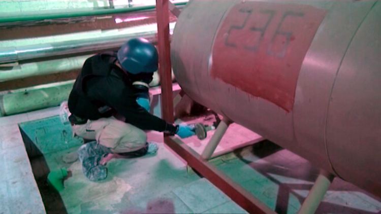 Das syrische Staatsfernsehen zeigte erste Bilder von OPCW-Inspektoren bei der Arbeit.