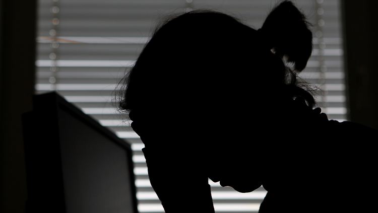 Stress im Job geben die meisten Befragten als Hauptursache für ihre Kopfschmerzen an.
