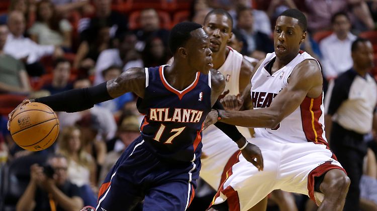 Dennis Schröder spielt wie der junge Rajon Rondo - und will bei Atlanta einmal eine Rolle spielen wie Dirk Nowitzki in Dallas.