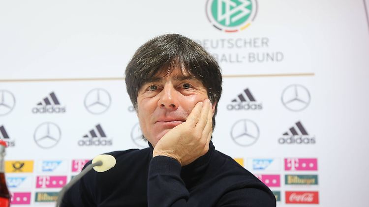 Wenn er über die WM 2014 hinaus bleibt, braucht Löw sehr wahrscheinlich einen neuen Assistenten.