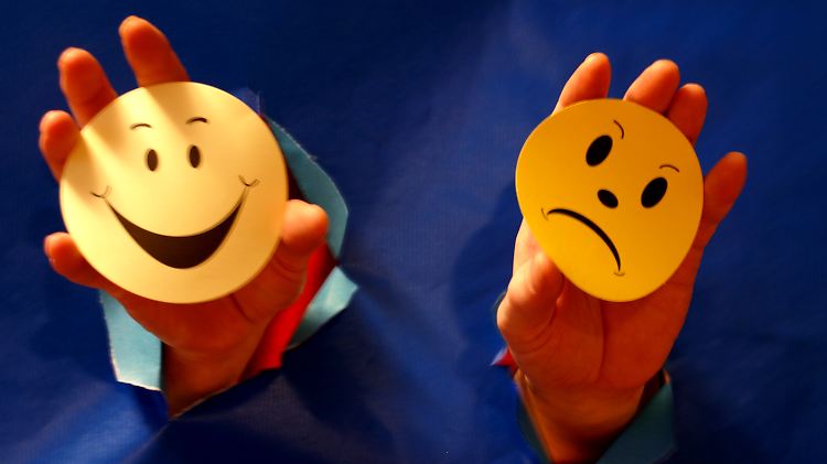 Wenn es schon ein Smiley im Arbeitszeugnis sein muss, dann wenigstens ein positiver.