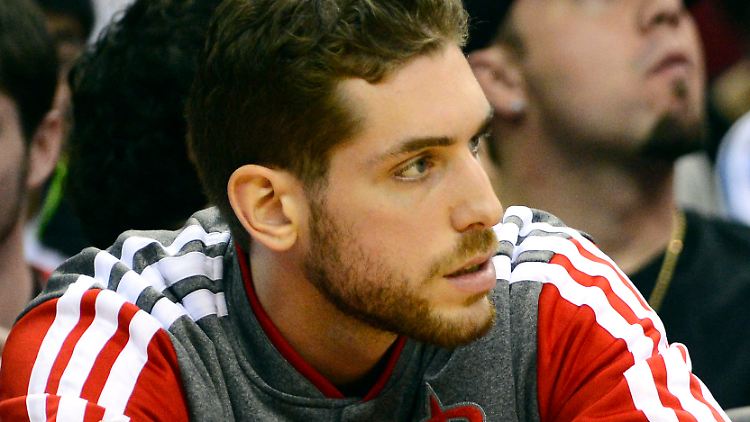 Nach seinem Kurz-Gastspiel in der NBA dürfte Tim Ohlbrecht künftig wieder in Europa Basketball spielen.