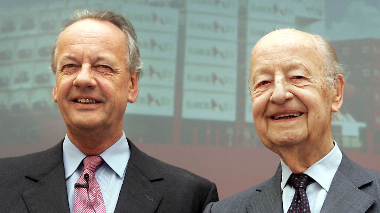 Geschäftsführer August Oetker und sein Vater Rudolf-August im Jahr 2005.