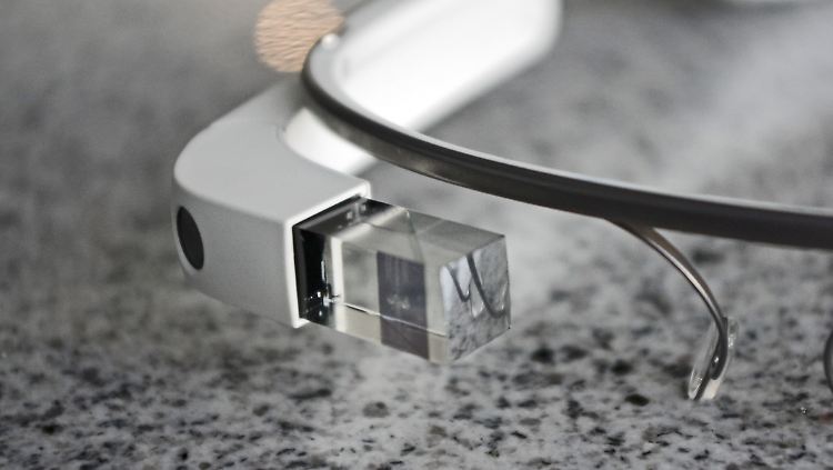 Google hat für seine Computerbrille Glass Gesten patentieren lassen.