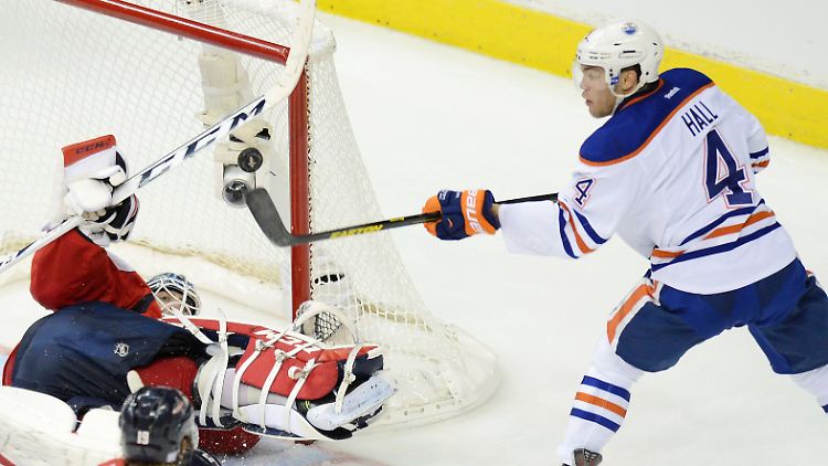 Bittersüß: Trotz des Rekords von Taylor Hall verloren seine New York Islanders.