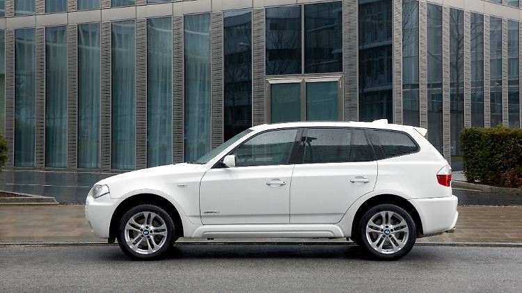Ein BMW X3 18d erweist sich in der Studie als Wertstabiler als ein 318d Touring.