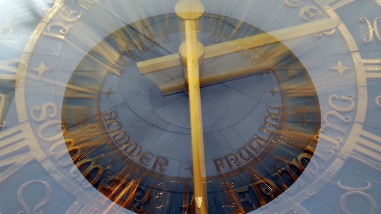 Wenn die Turmuhr 13 Mal schlägt - dann stimmt irgendetwas nicht.