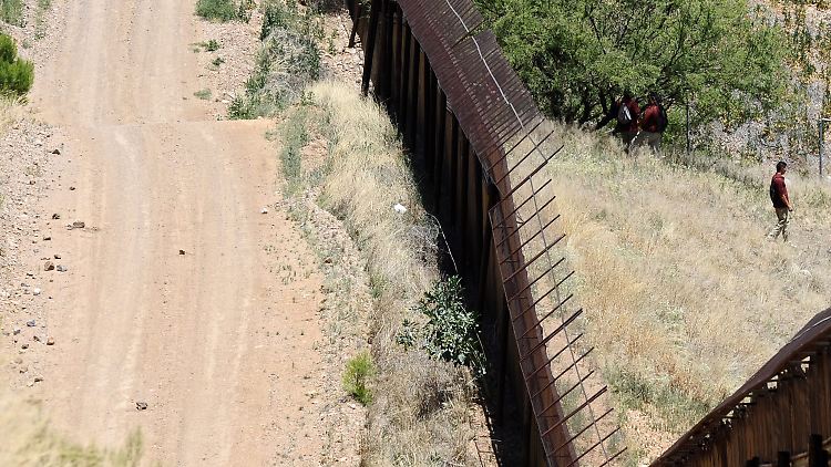 An der amerikanisch-mexikanischen Grenze.