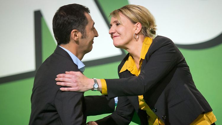Sie müssen jetzt die Grünen ordnen: Özdemir und Peter.