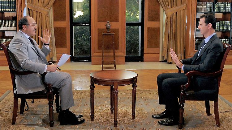 Baschar al-Assad im Interview mit dem tunesischen Journalisten Ghassan Bin Jeddo für "Al-Majadin TV"