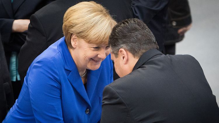 Angela Merkel und Sigmar Gabriel. Noch gibt es sie gar nicht, doch die Große Koalition harmoniert bereits prächtig.