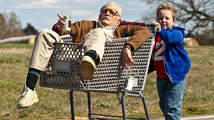 Dream Team der besonderen Sorte: Johnny Knoxville als Irving Zisman und Jackson Nicoll als Billy.