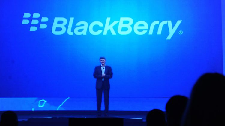 Der chinesische PC-Hersteller Lenovo prüft offenbar eine Übernahme von Blackberry.