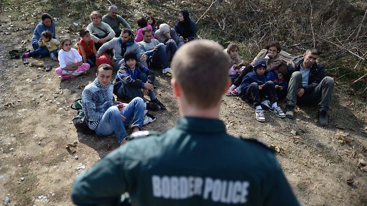 Die bulgarischen Behörden wollen durch die Grenzmauer sicherstellen, dass die Flüchtlinge nur noch legal ins Land kommen.