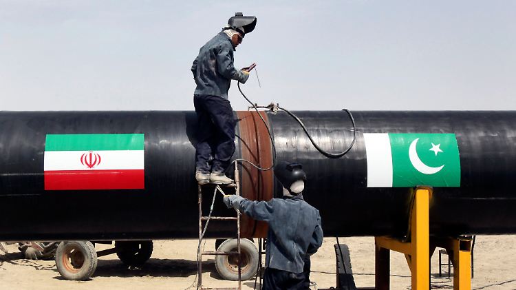 Nicht nur Erdgas überquert die iranisch-pakistanische Grenze. Hier verlaufen auch wichtige Routen im Drogenschmuggel.